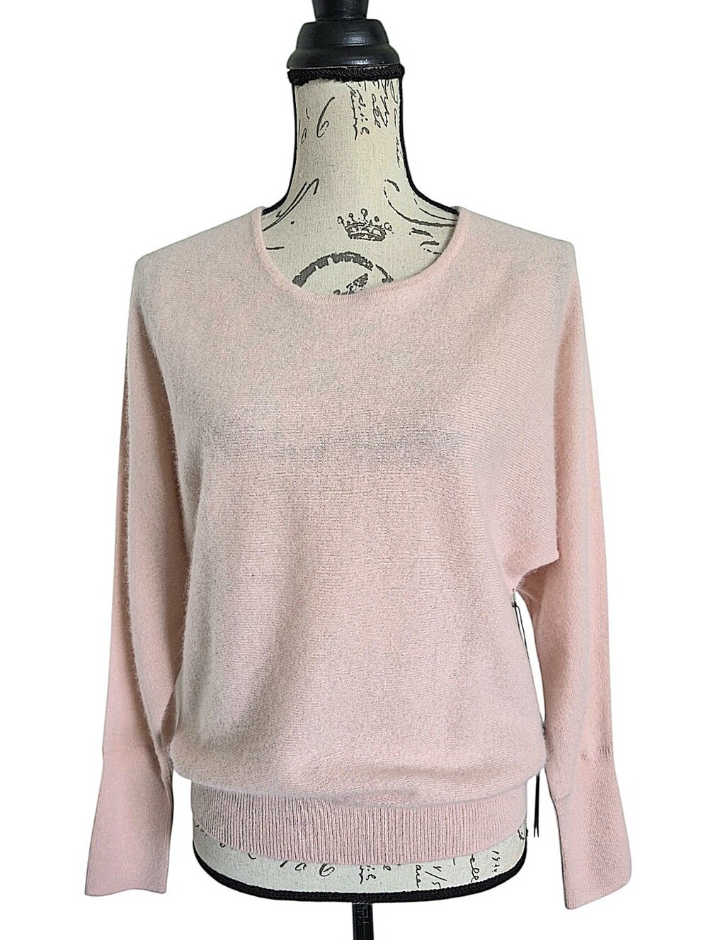 Tahari 100% 2-Ply Cashmere Crewneck Sweater M Blush Pink NWT Quiet Luxury